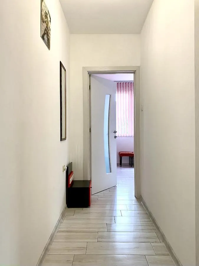 Sea Garden One Bed Apartment Μπουργκάς 0*,